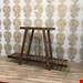  استند گلدان دارژین با اتصالات پیچ و مهره ساخته شده است رنگ‌کاری حرفه ای و پرداخت کامل چوب این استند رو زیباتر کرده است . استند های گلدان دارژین ضد رطوبت و حشره هستند و ابعاد این استند 75*34*62