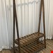  رگال های چوبی با کیفیت دارژین با استفاده از چوب روسی درجه یک و با پیچ و مهره ساخته شده است که به سادگی هرچه تمام تر باز و بسته می شود همچنین در قسمت پایین این رگال طبقه‌ای جهت قرار دادن کیف و کفش تعبیه شده که کارآیی این رگال را بیشتر می‌کند. ابعاد این محصول به صورت استاندارد در با ارتفاع 162سانتی‌متر و طول 80سانتی‌متر و عمق40سانتی‌متر میباشد. رگال لباس مدل nr77 که حاصل تلفیق کارایی و زیبایی می باشد کرده ، لازم تاکید کنیم که چوب استفاده شده در این رگال کاملا طبیعی می باشد که با سیلر ، کیلر و پلی استر رنگ شده و تحت هیچ شرایطی mdf یا لترون یا چوب خام نمی باشد ، این رگال با استفاده از پیچ و مهره به راحتی باز و بسته می شود و شما میتوانید بدون هیچ مشکلی بارها اقدام به باز و بست رگال کنید.
